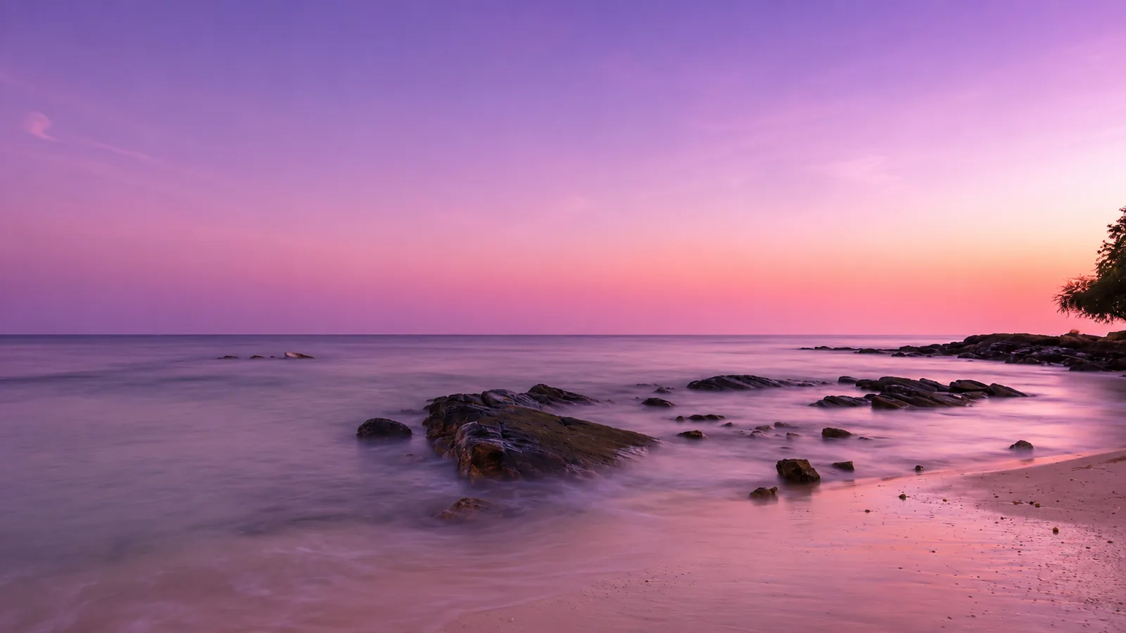 Sunset beach and sea on Koh Samet