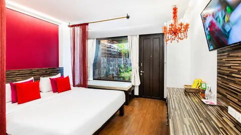 Deluxe Double Room image 5
