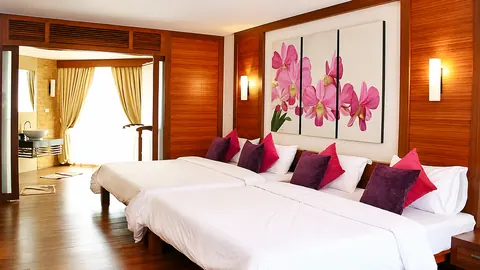 Deluxe Family Room image 8