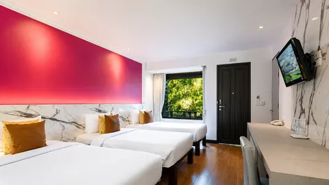 Deluxe Triple Room image 5